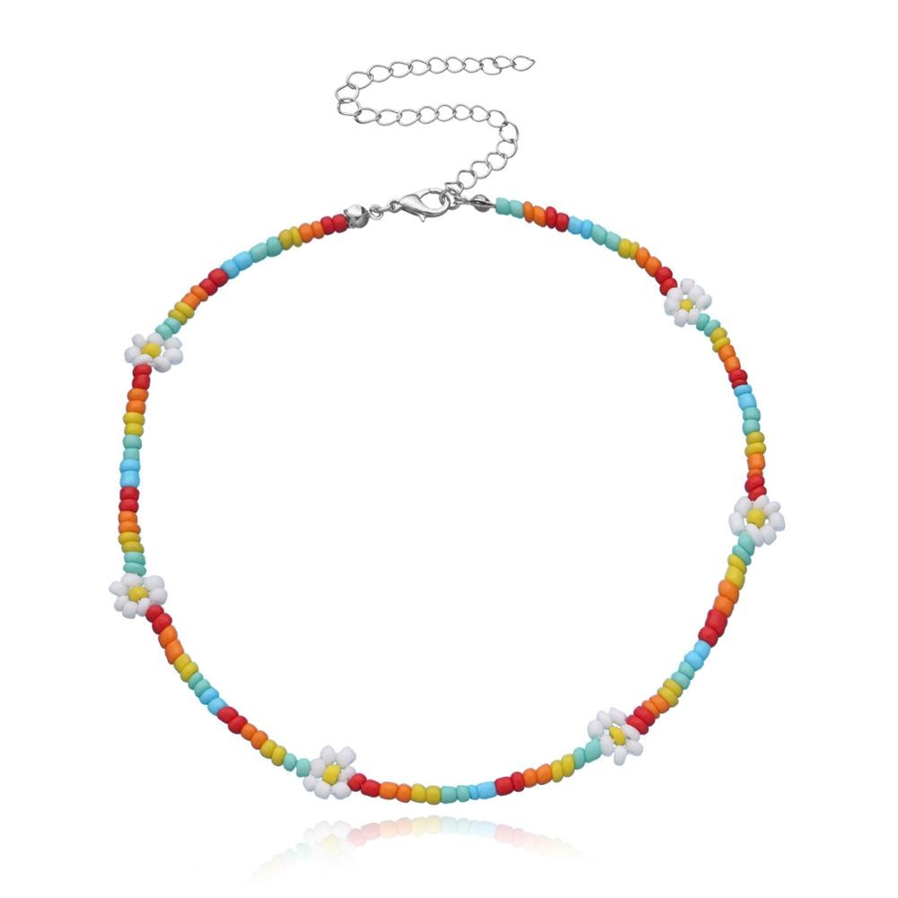 90s Beaded Flower Necklace