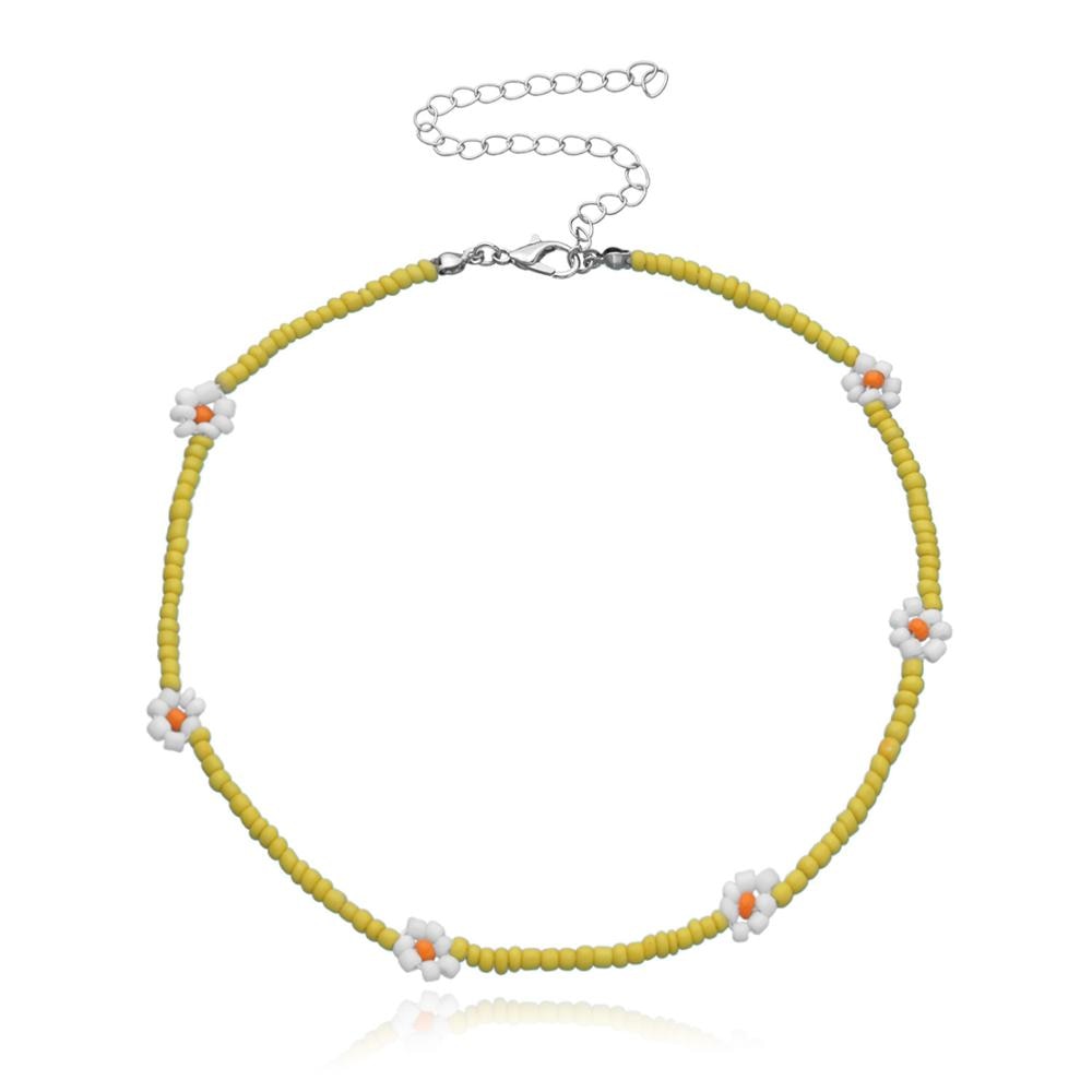 90s Beaded Flower Necklace