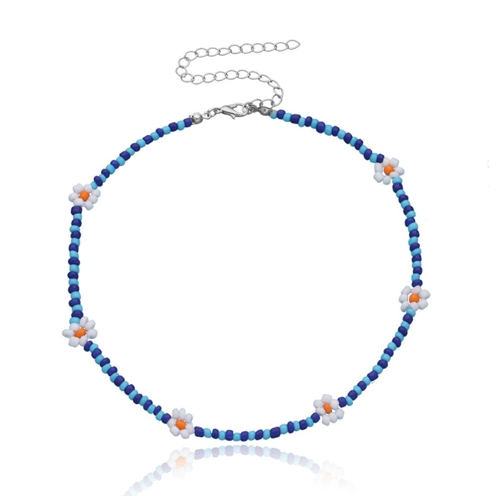 90s Beaded Flower Necklace