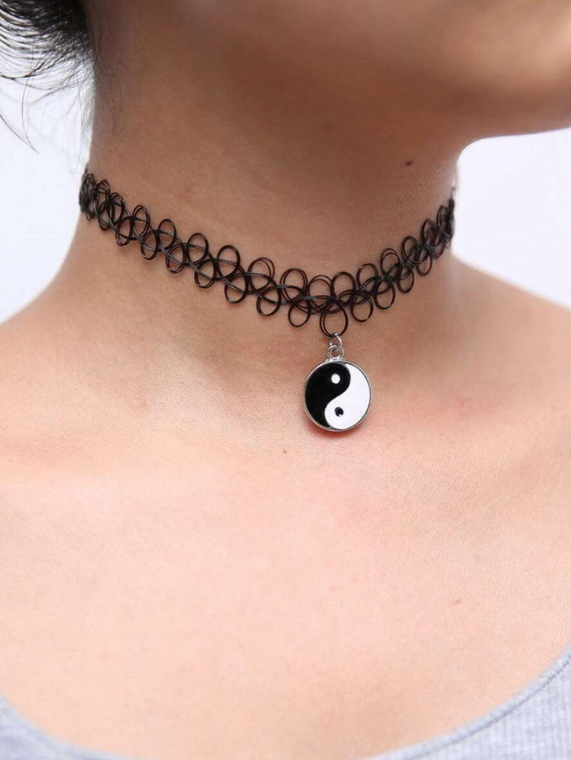 90s Yin Yang Stretchy Choker