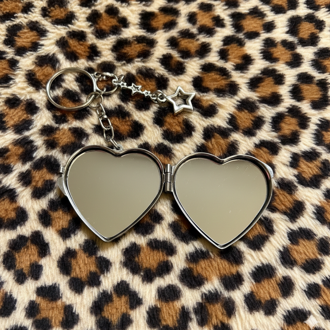 Ratbone Skinny Retro Leopard Print Cat Heart Cute Y2K Trendy Kawaii Aesthetic with Portable Compact Mirror Bag Pendant & Purse Charm Keychain Backpack Accessory