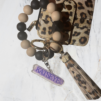 Global Katseye K-Pop Girl Group Star Purple Eye with a Cute Y2K Aesthetic Acrylic Keychain Soft Is Strong Inspired Charm